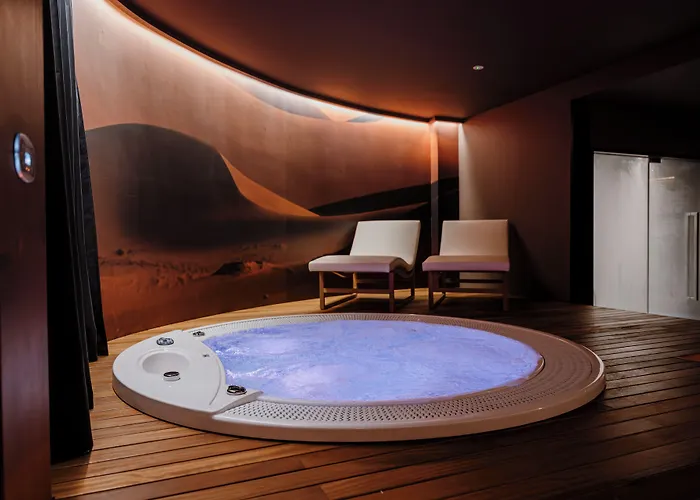 Biancodonda Greenblu & فندق غالّيبولي